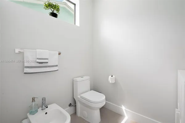 $16,000 | 5735 Southwest 35th Street, Miami, FL 33155