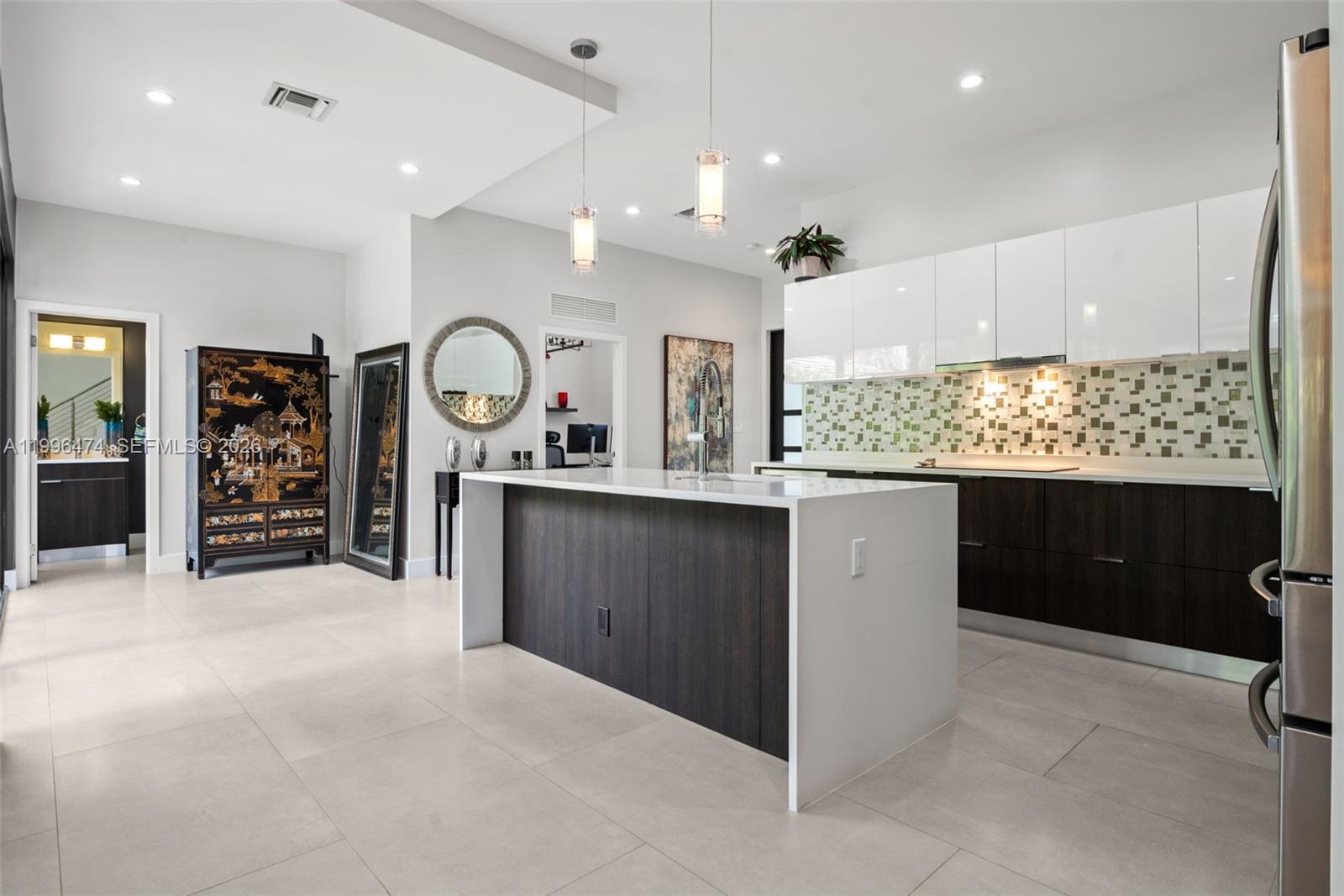 5735 Southwest 35th Street Miami, FL 33155 - Photo 4 of 26