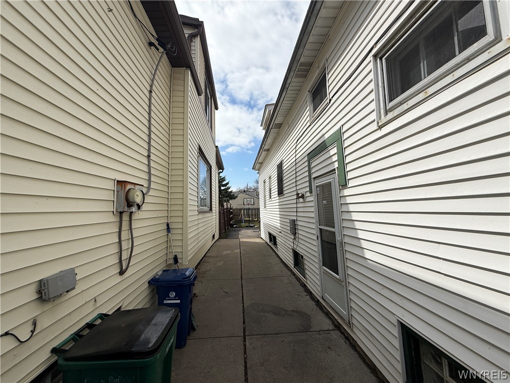 349 Riverside Avenue Buffalo, NY 14207 - Photo 4 of 19