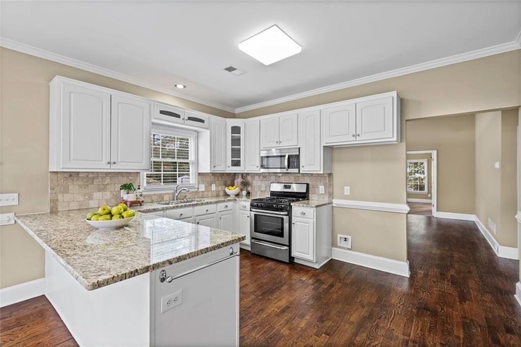 411 Christina Way Acworth, GA 30102 - Photo 10 of 36