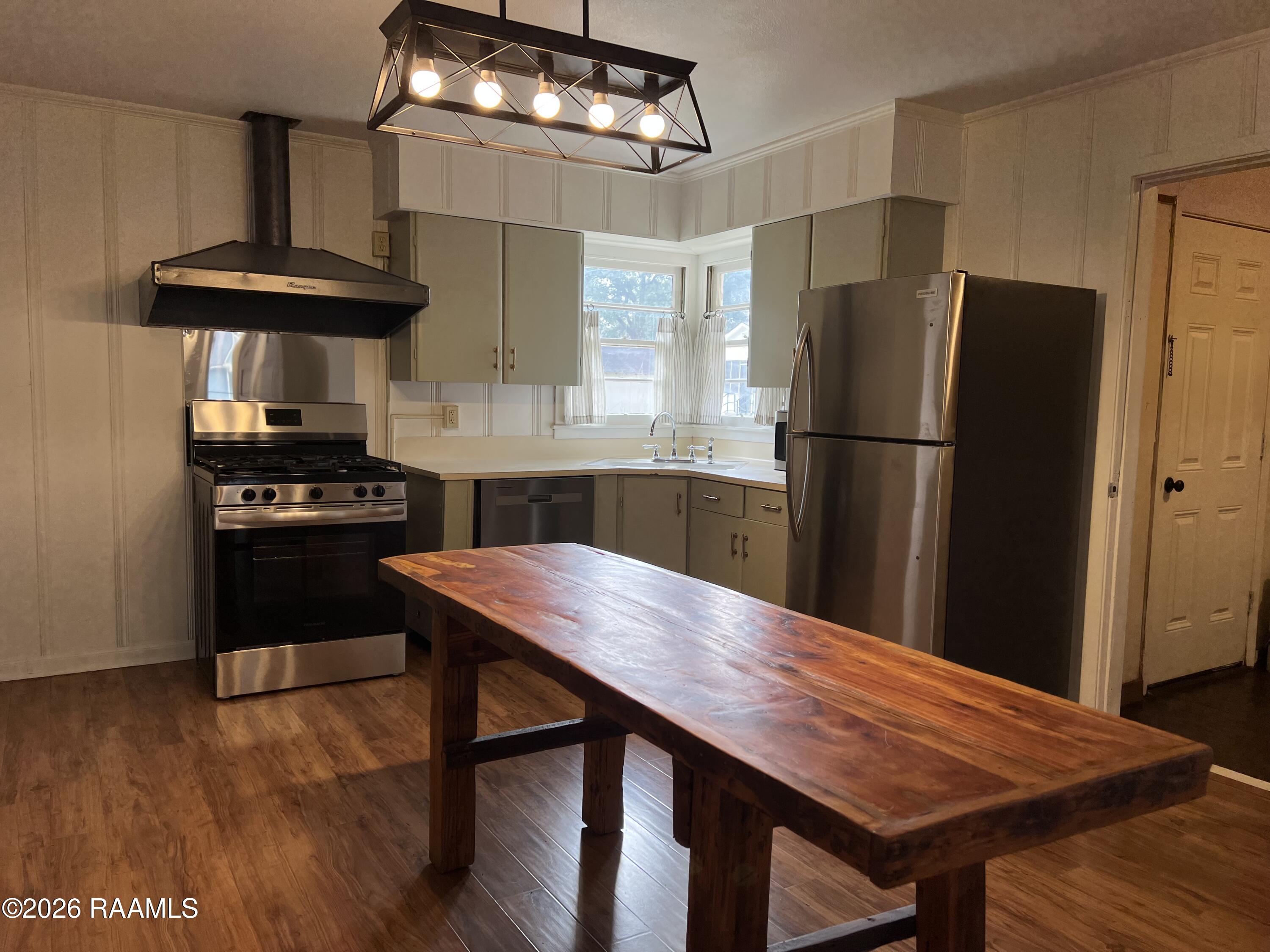 215 Stephens Street Lafayette, LA 70506 - Photo 7 of 19 IMG_7827