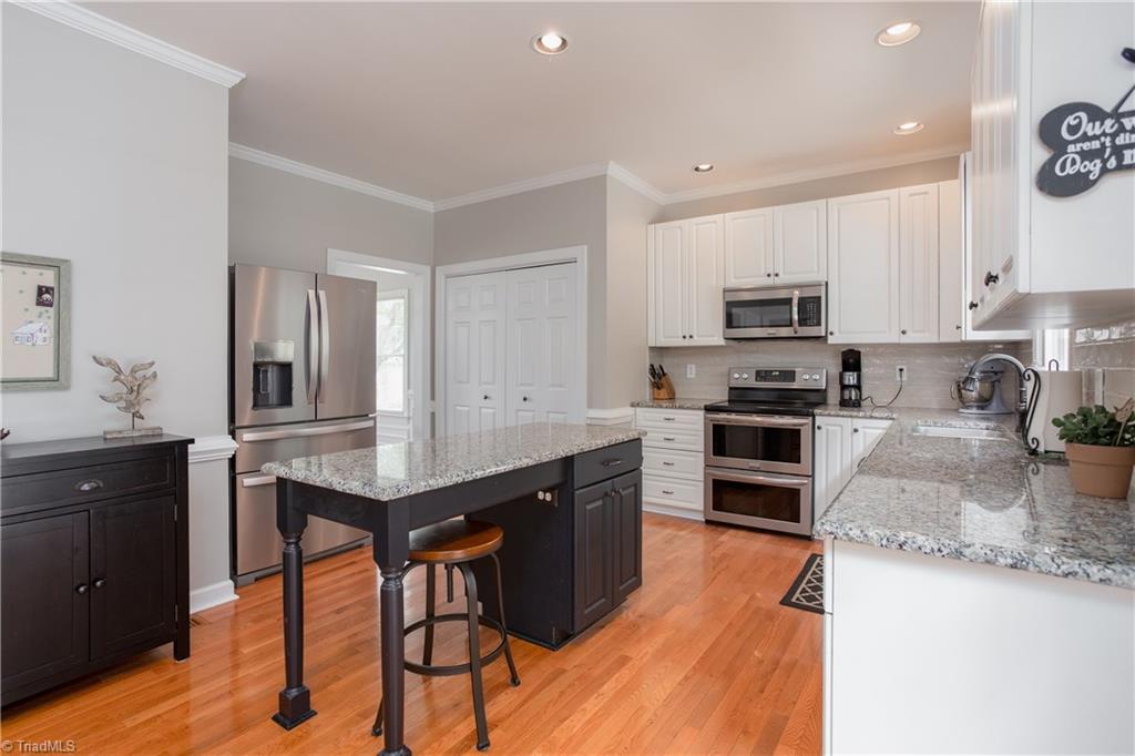 1709 Curraghmore Road Clemmons, NC 27012 - Photo 10 of 23