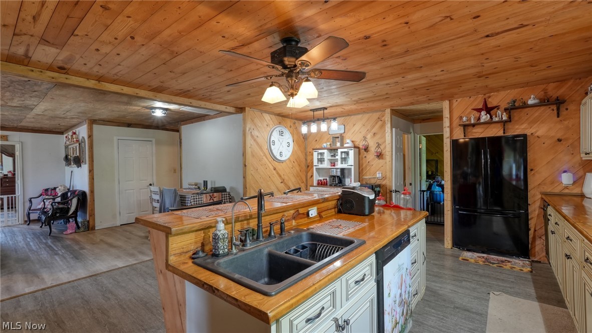 70535 Hopewell Road Cambridge, OH 43725 - Photo 14 of 50