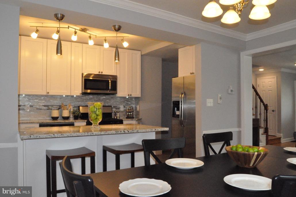 1623 Ramblewood Road Baltimore, MD 21239 - Photo 4 of 24 Dining Room