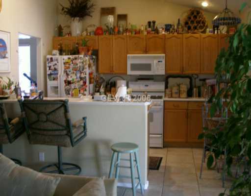 838 Coastal Beach Road Henderson, NV 89002 - Photo 2 of 6 Kitchen.