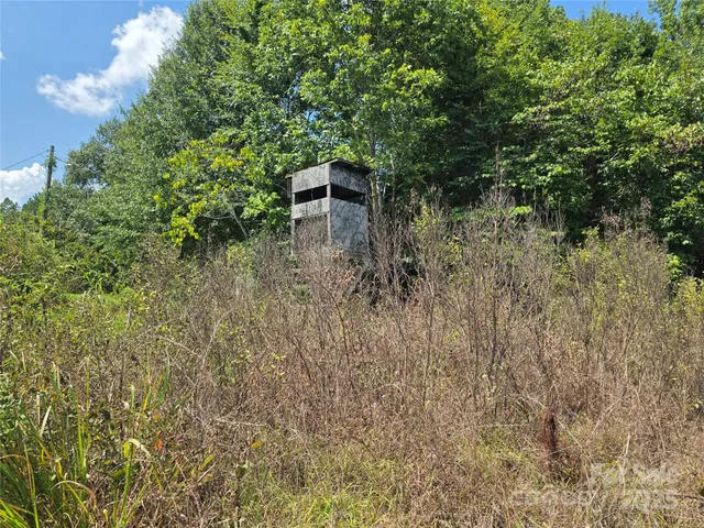 a view of a outdoor space