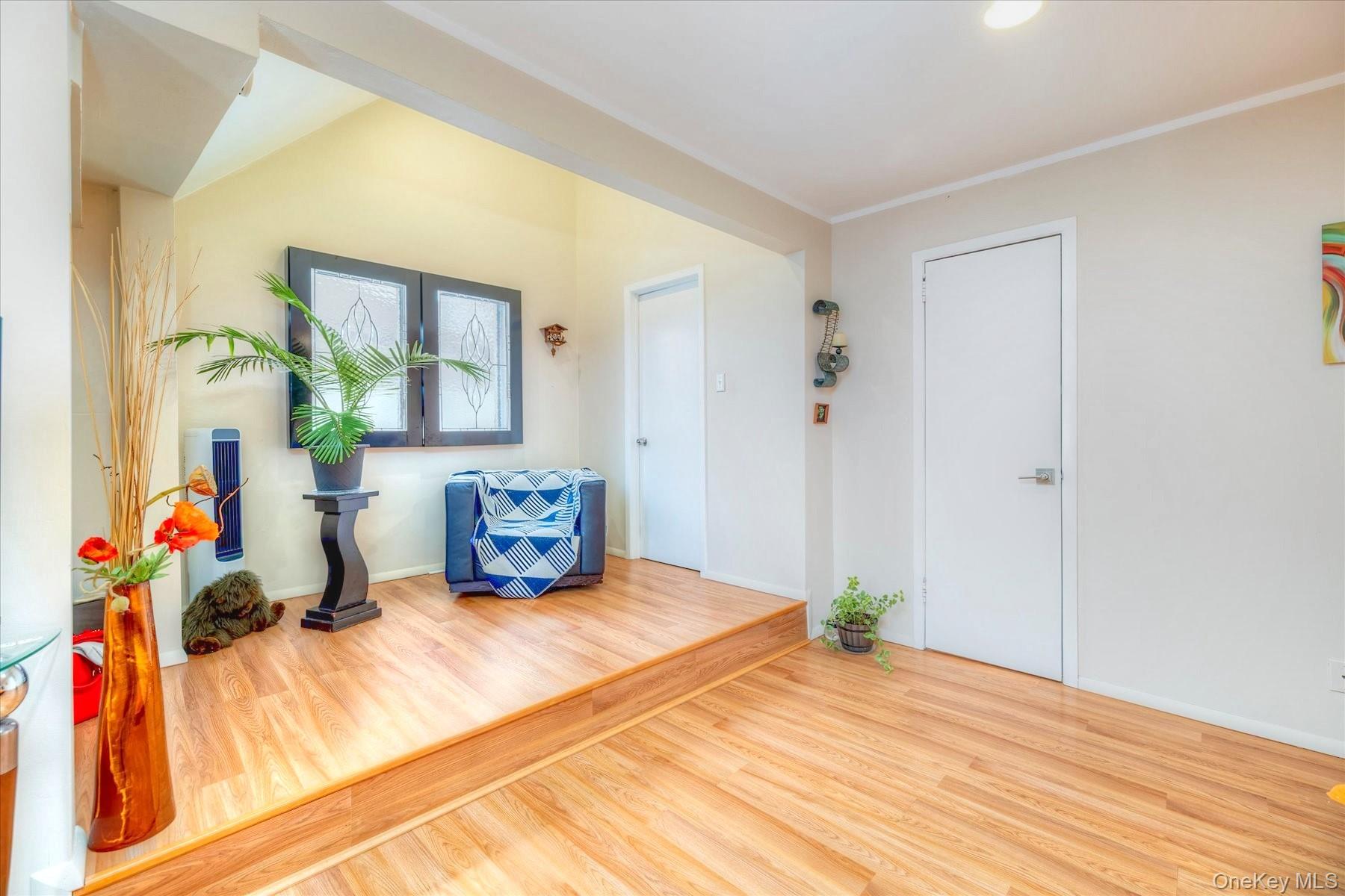 34 Reyam Road Lynbrook, NY 11563 - Photo 20 of 31 Gallery Image 20