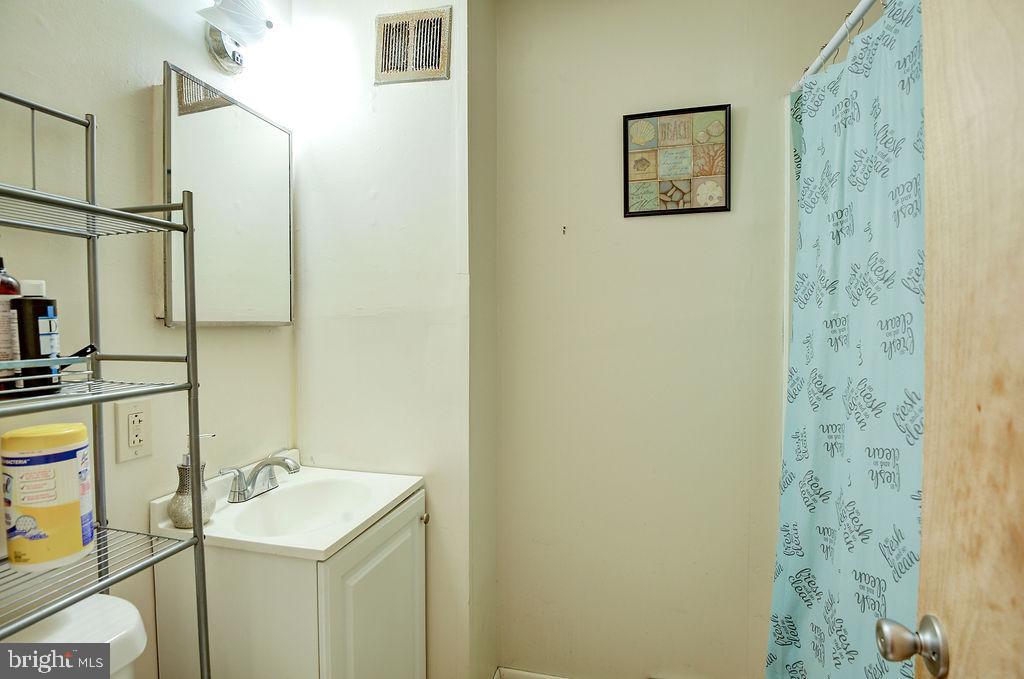3591 Primrose Road Philadelphia, PA 19114 - Photo 12 of 24 Gallery Image 12