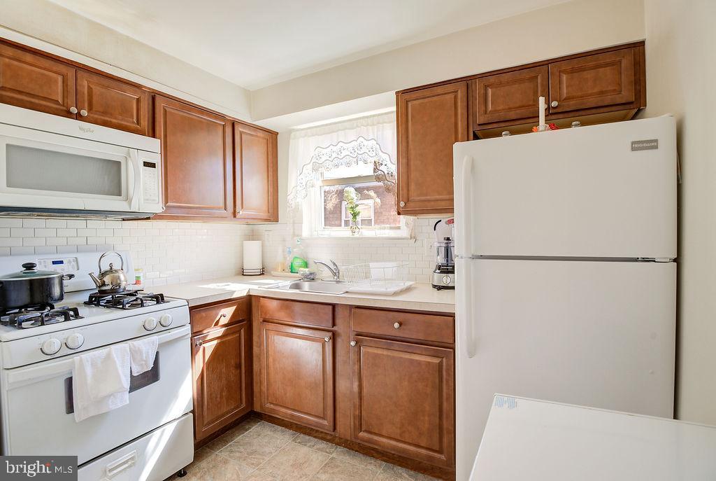 3591 Primrose Road Philadelphia, PA 19114 - Photo 14 of 24 Gallery Image 14