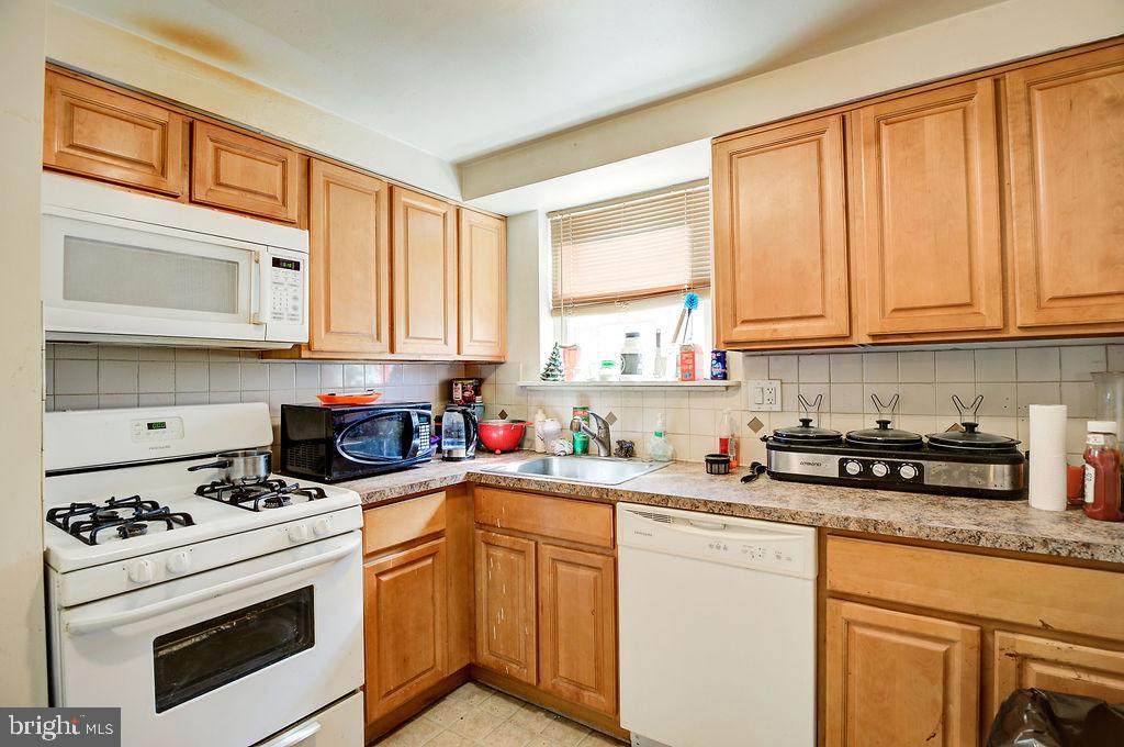 3591 Primrose Road Philadelphia, PA 19114 - Photo 20 of 24 Gallery Image 20