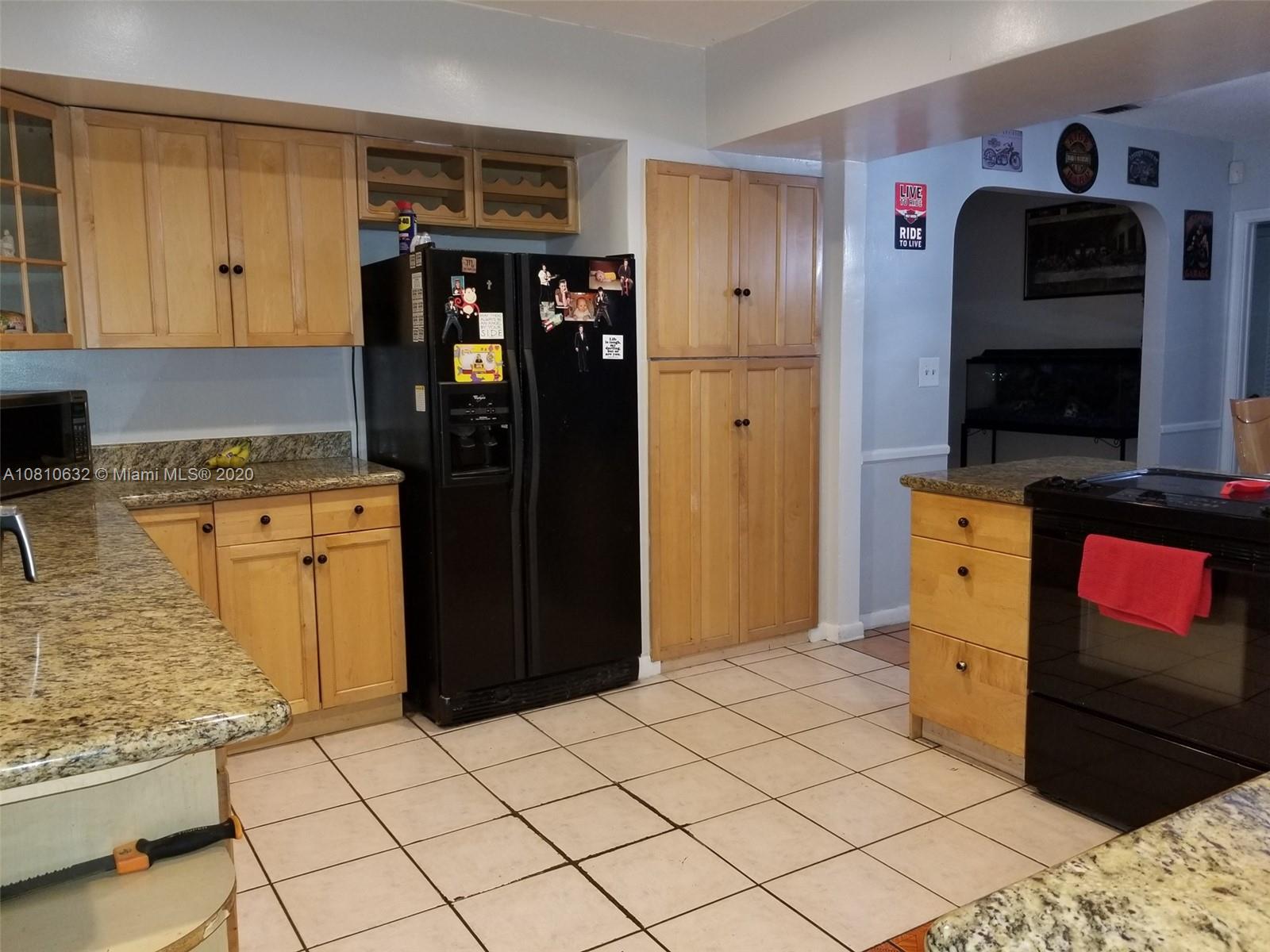 2001 North Park Road Hollywood, FL 33021 - Photo 2 of 49 kitchen w/ample granite counter space, lots of cabinets, pantry