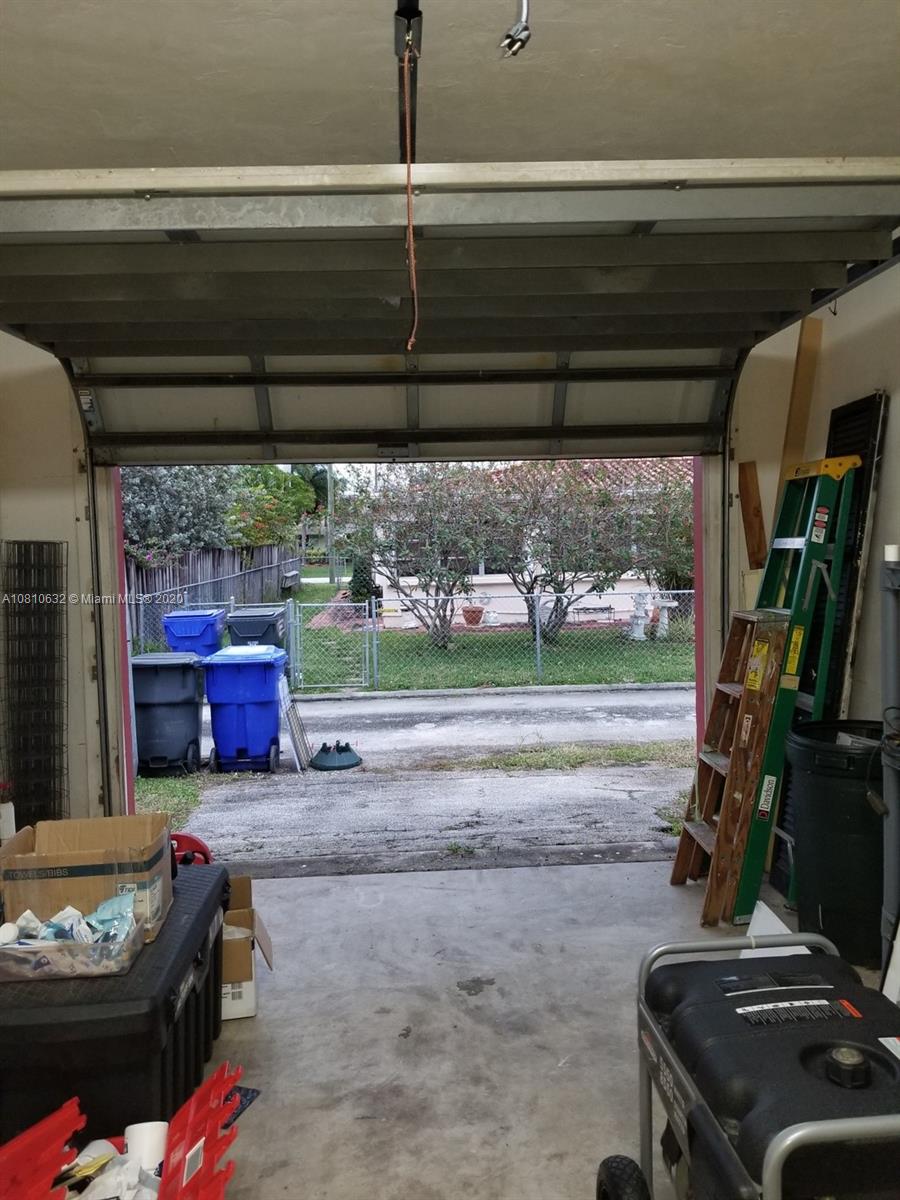 2001 North Park Road Hollywood, FL 33021 - Photo 42 of 49 one car garage