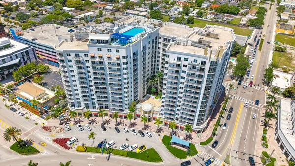 $2,500 | 1830 Radius Drive, Unit 803, Hollywood, FL 33020