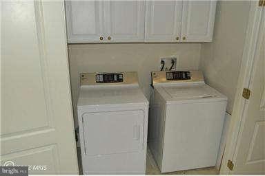 2925 Marlow Road Silver Spring, MD 20904 - Photo 19 of 20 a utility room with dryer and washer