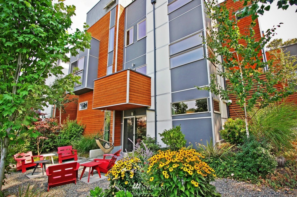 4525 Renton Avenue South Seattle, WA 98108 - Photo 1 of 12 Gallery Image 1