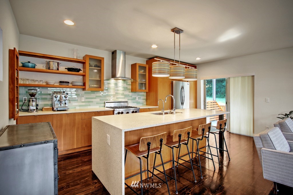 4525 Renton Avenue South Seattle, WA 98108 - Photo 3 of 12 Gallery Image 3