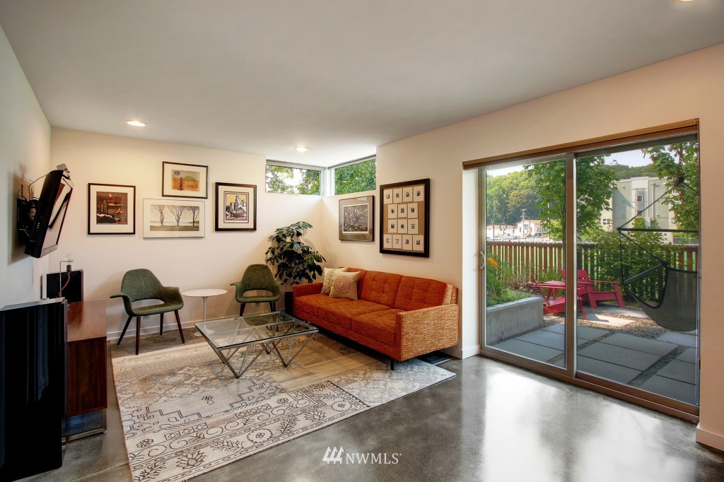4525 Renton Avenue South Seattle, WA 98108 - Photo 5 of 12 Gallery Image 5