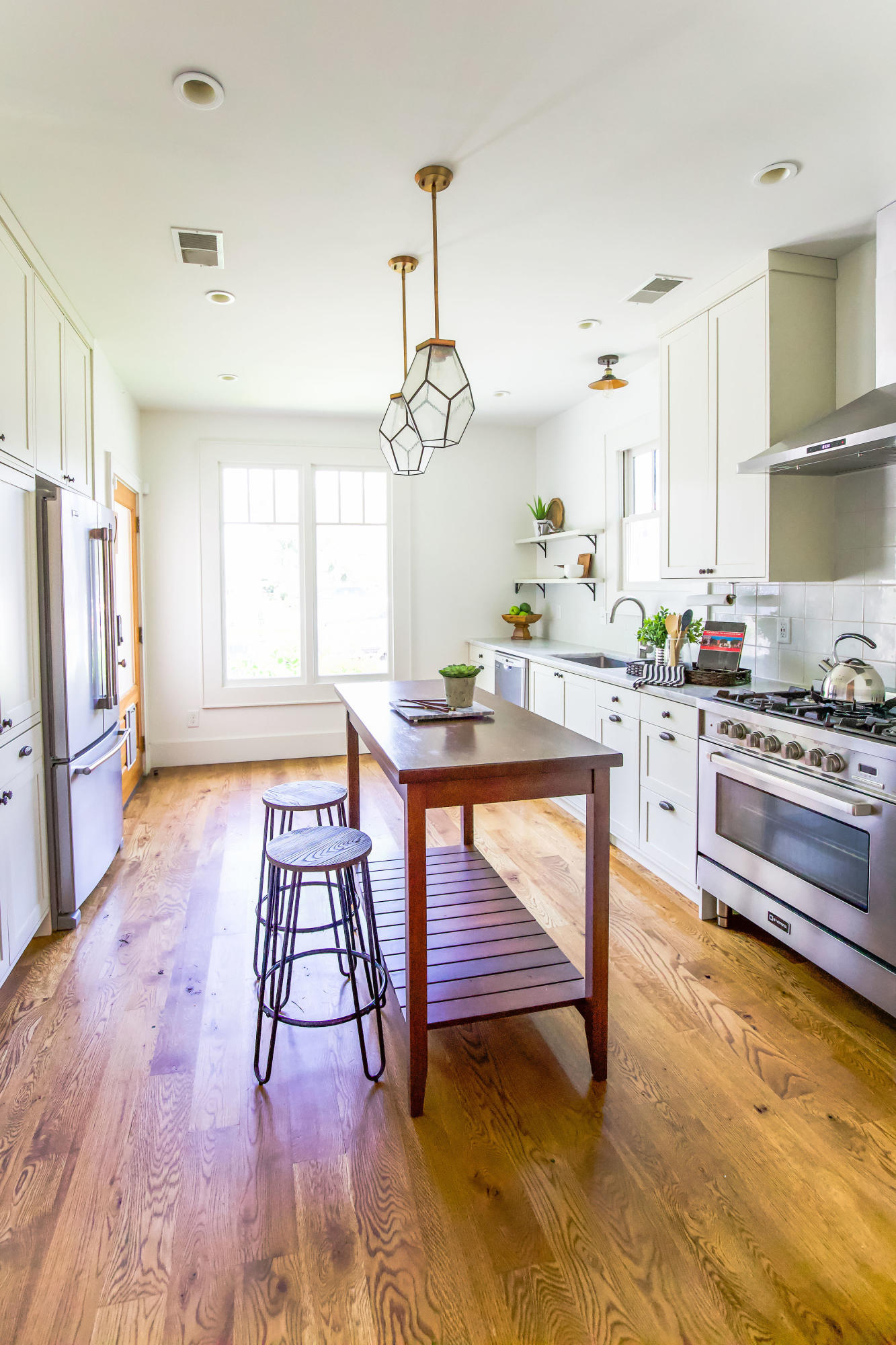 828 Rutledge Avenue Charleston, SC 29403 - Photo 13 of 48 0M0A9216