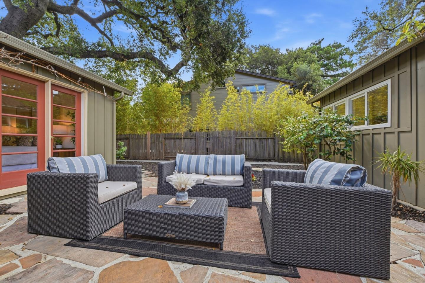 1665 Middlefield Road Palo Alto, CA 94301 - Photo 6 of 30 a outdoor living space with patio furniture