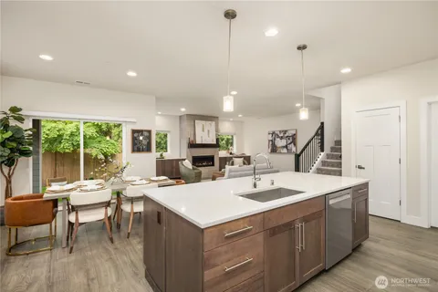 $1,111,000 | 18315 17th Avenue West, Lynnwood, WA 98037