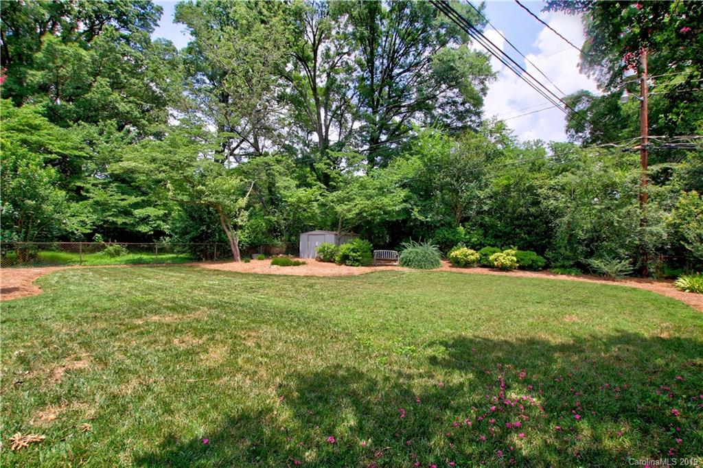 4137 Applegate Road Charlotte, NC 28209 - Photo 35 of 44 a view of a outdoor space