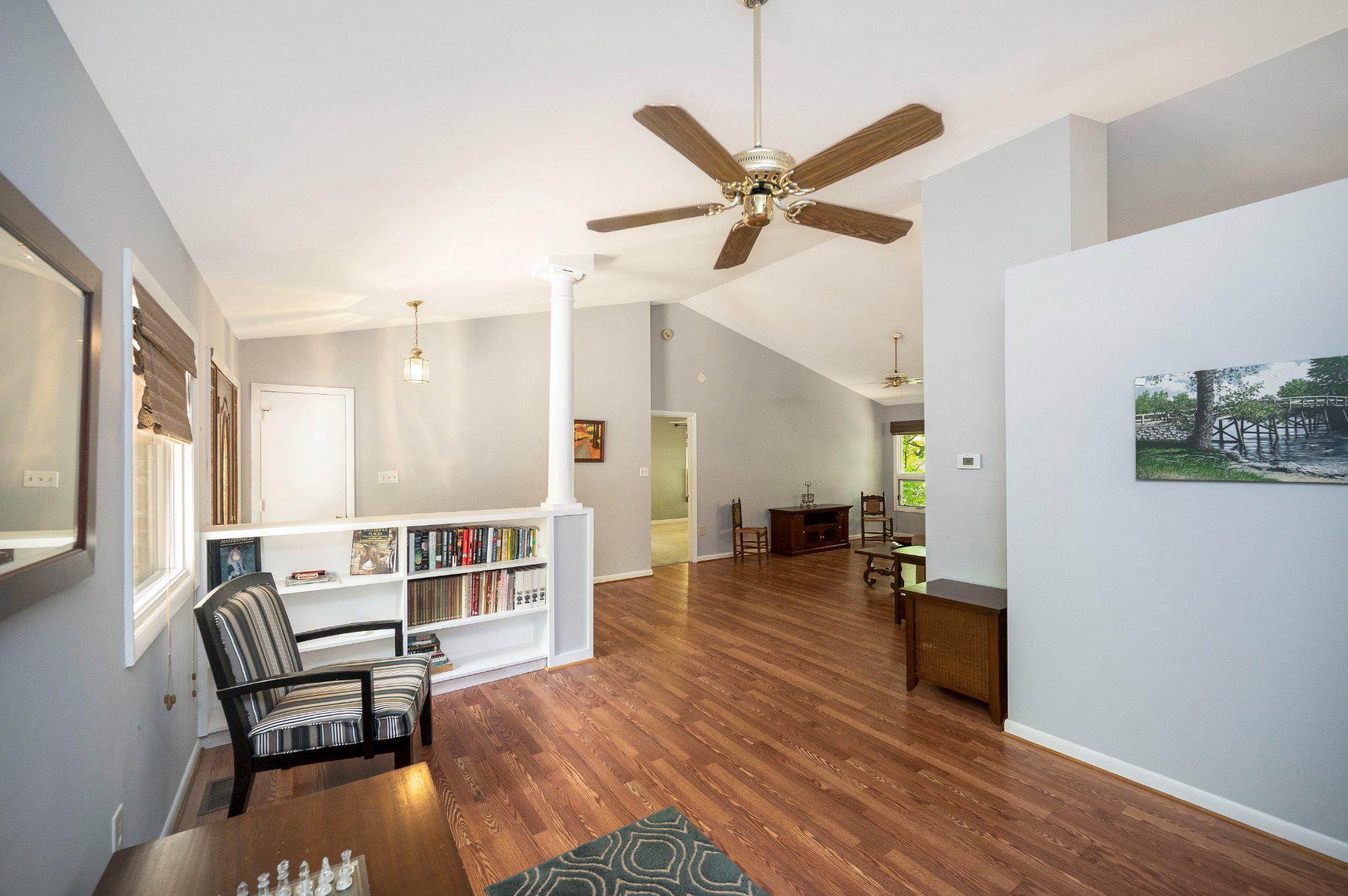 110 Federal Road Locust Grove, VA 22508 - Photo 21 of 77 a living room with furniture