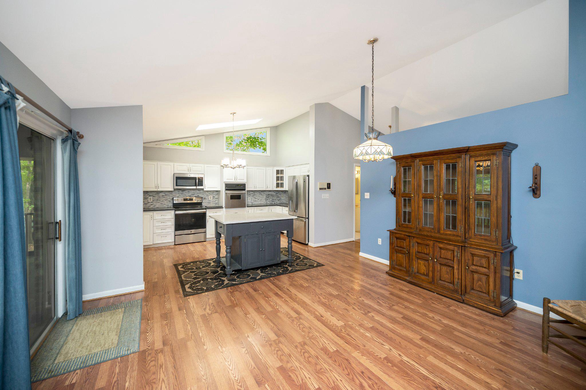 110 Federal Road Locust Grove, VA 22508 - Photo 23 of 77 Large Kitchen/Dining space