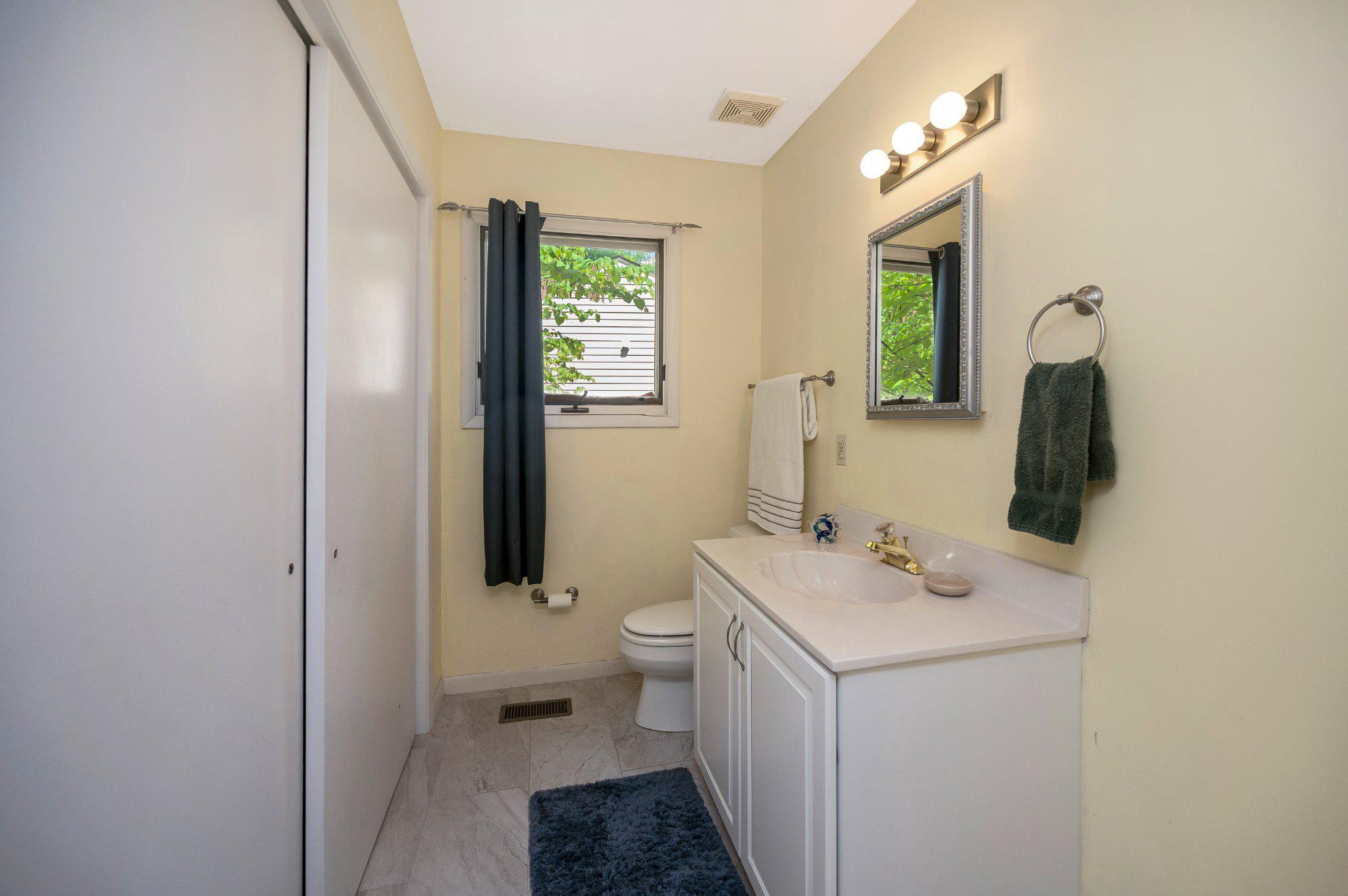 110 Federal Road Locust Grove, VA 22508 - Photo 34 of 77 Main Level 1/2 Bath
