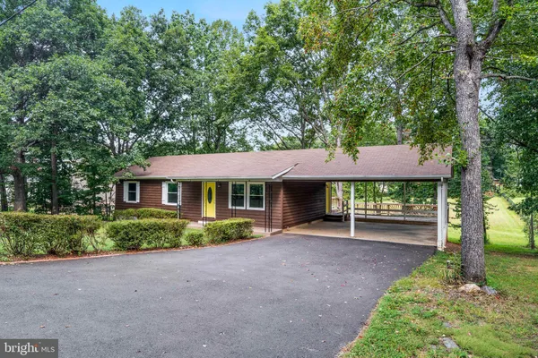 $550,000 | 5844 Anthony Drive, Woodbridge, VA 22193