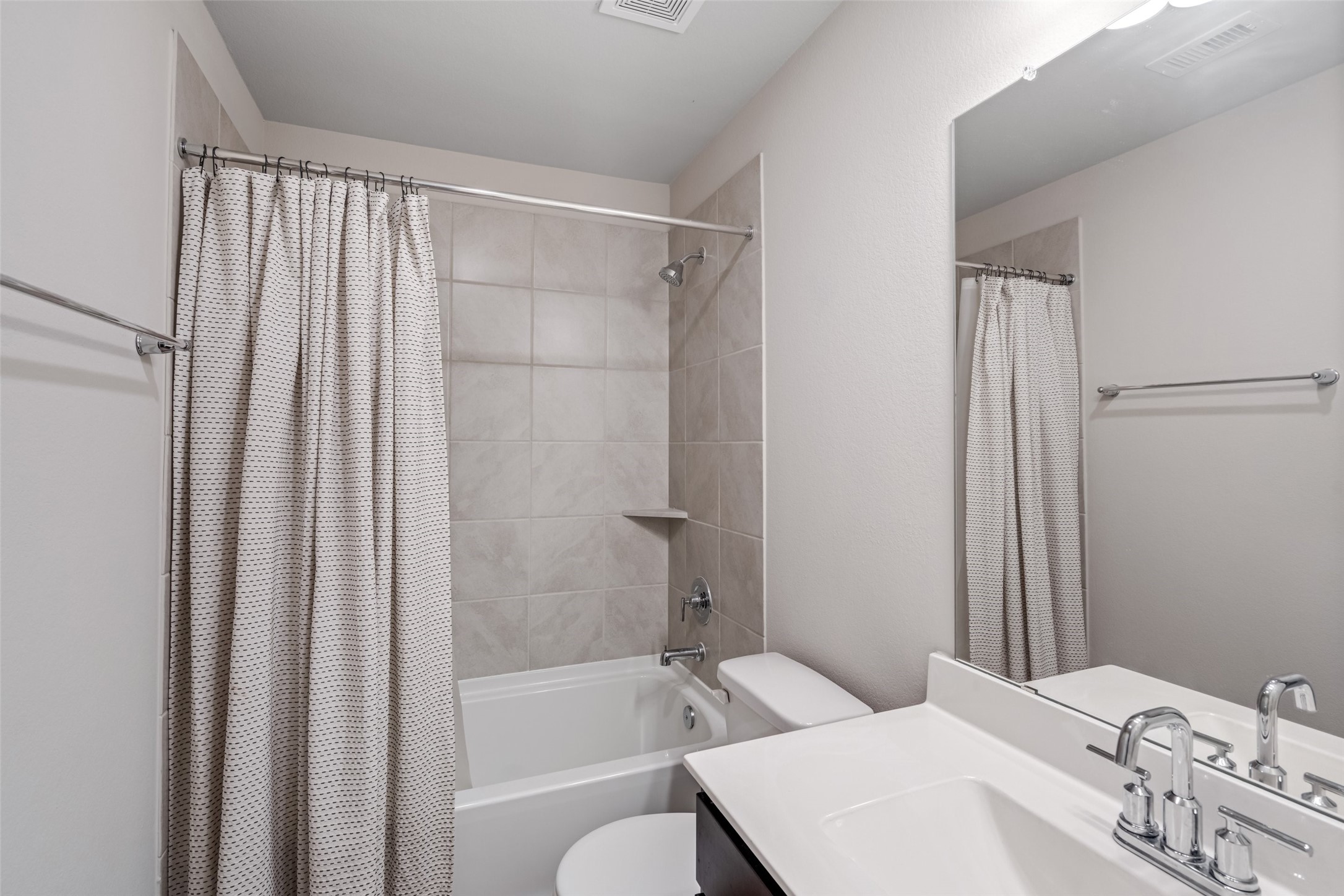 26175 Ethereal Road La Marque, TX 77568 - Photo 18 of 40
