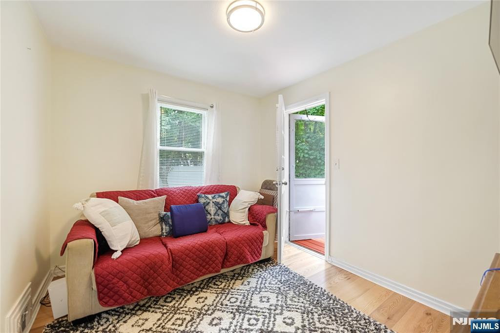 236 Knickerbocker Road Dumont, NJ 07628 - Photo 14 of 27