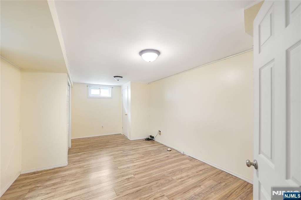 236 Knickerbocker Road Dumont, NJ 07628 - Photo 20 of 27