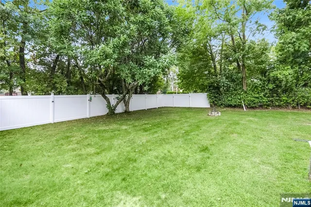 $3,600 | 236 Knickerbocker Road, Dumont, NJ 07628