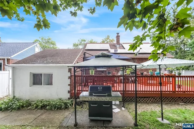 $3,600 | 236 Knickerbocker Road, Dumont, NJ 07628