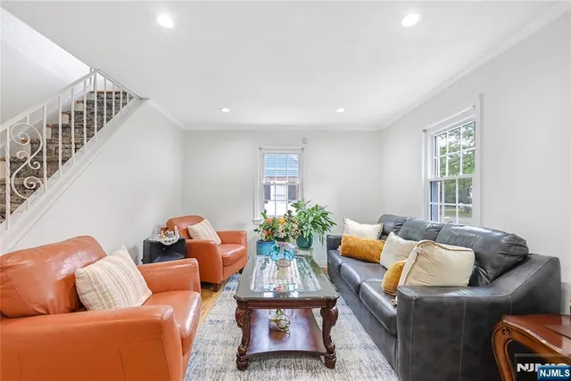 $3,600 | 236 Knickerbocker Road, Dumont, NJ 07628