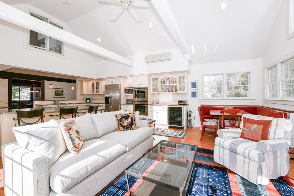 223 Converse Road Marion, MA 02738 - Photo 8 of 42
