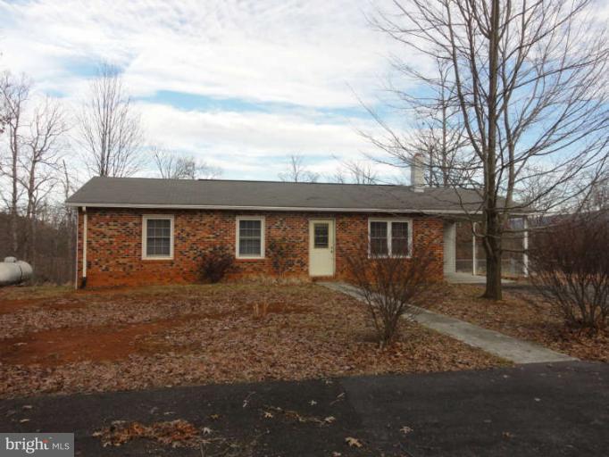 15 Downing Farm Road Front Royal, VA 22630 - Photo 1 of 30 Exterior (Front)