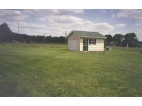 49 Westward Road Spencer, IN 47460 - Photo 3 of 6
