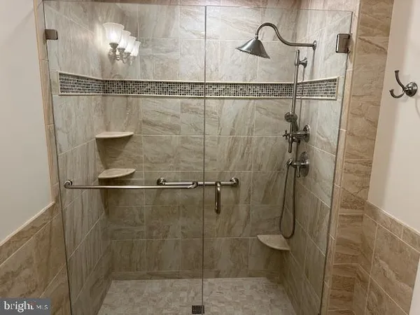$2,650 | 1001 Roundhouse Court, Unit 11, West Chester, PA 19380
