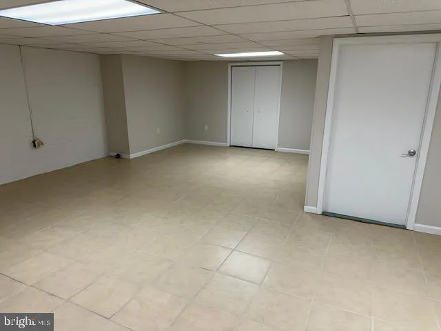 an empty room with a empty space