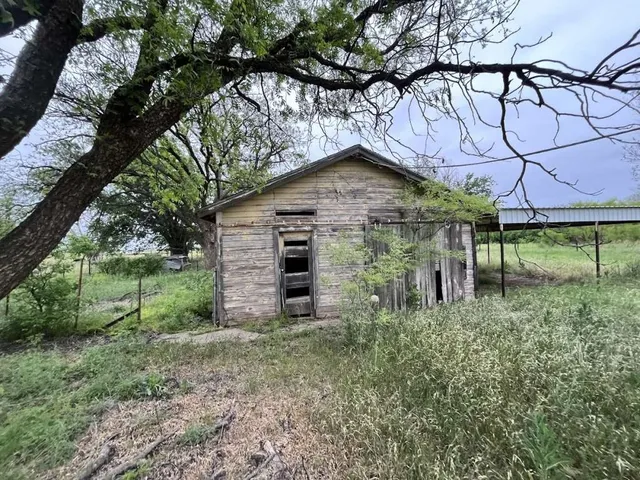 $43,649 | 1201 Taylor Avenue, Rule, TX 79547