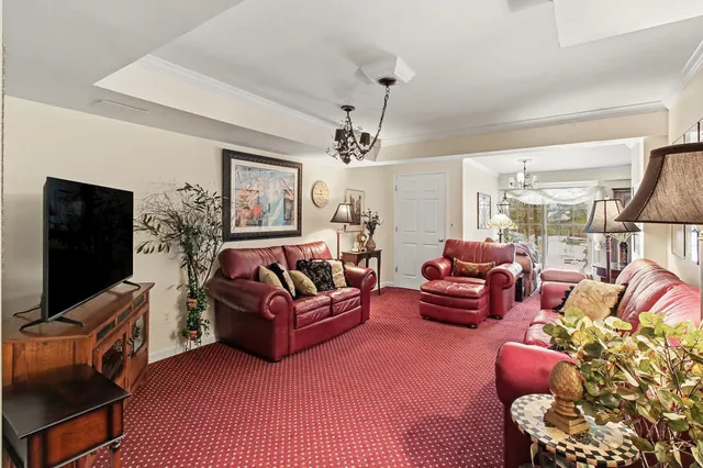 $425,000 | 306 Pineknoll Court, Brighton, MI 48116