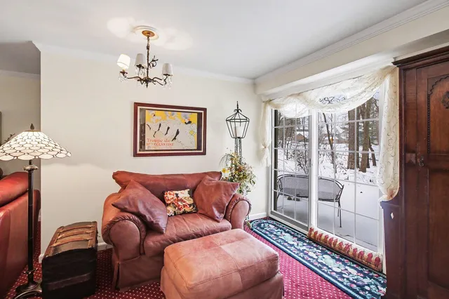 $425,000 | 306 Pineknoll Court, Brighton, MI 48116