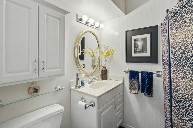 $425,000 | 306 Pineknoll Court, Brighton, MI 48116