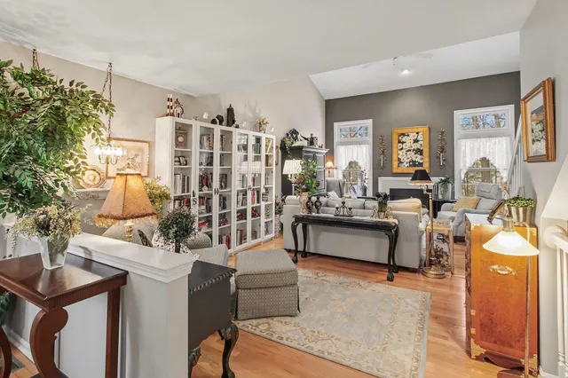 $425,000 | 306 Pineknoll Court, Brighton, MI 48116