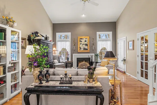 $425,000 | 306 Pineknoll Court, Brighton, MI 48116