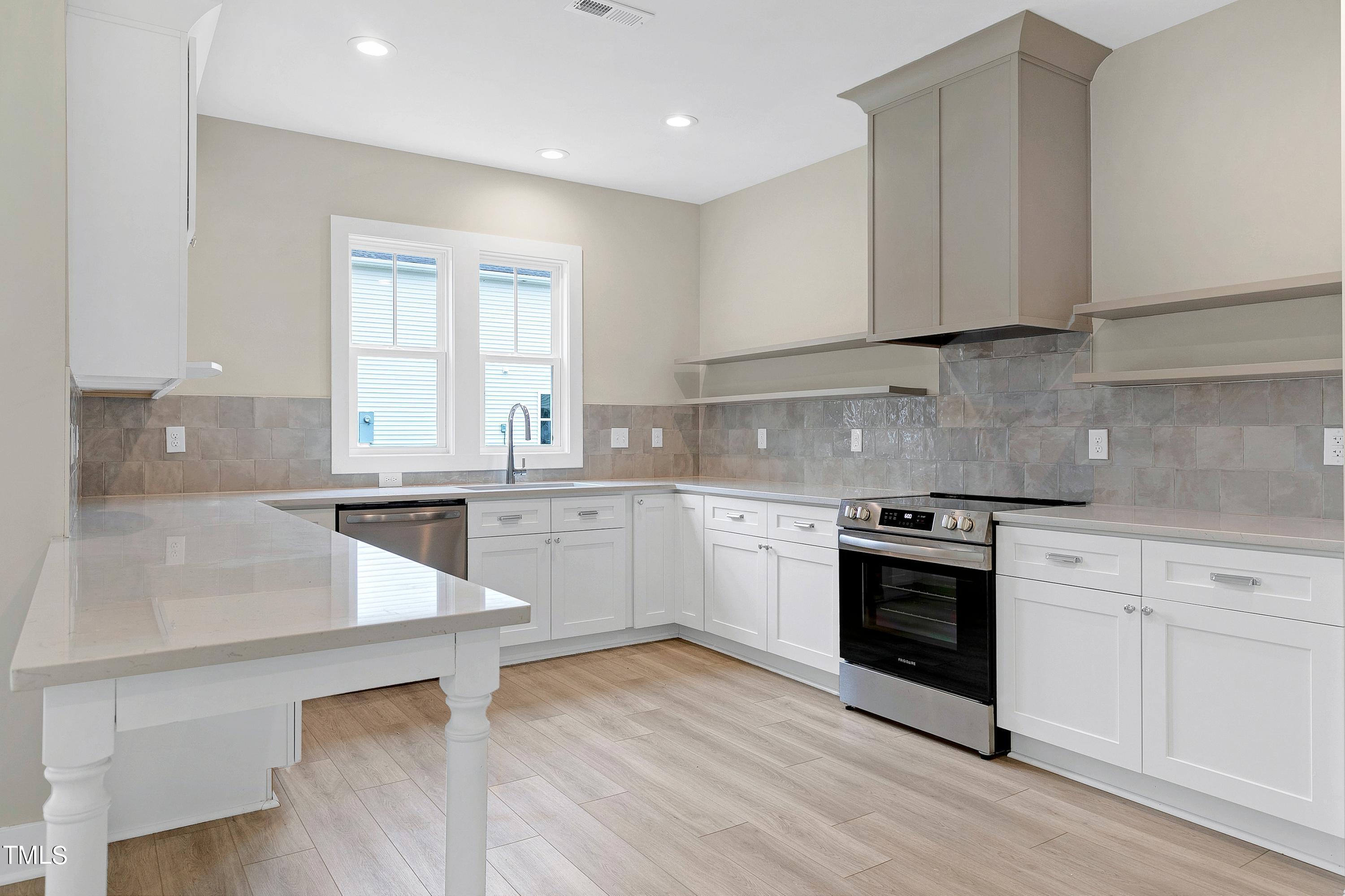 3014 Garner Road Raleigh, NC 27610 - Photo 16 of 39 259A8123-3000