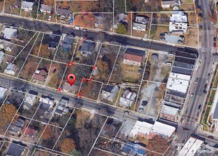 a view of entryway with a outdoor space