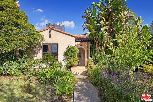 $1,925,000 | 6501 Commodore Sloat Drive, Los Angeles, CA 90048