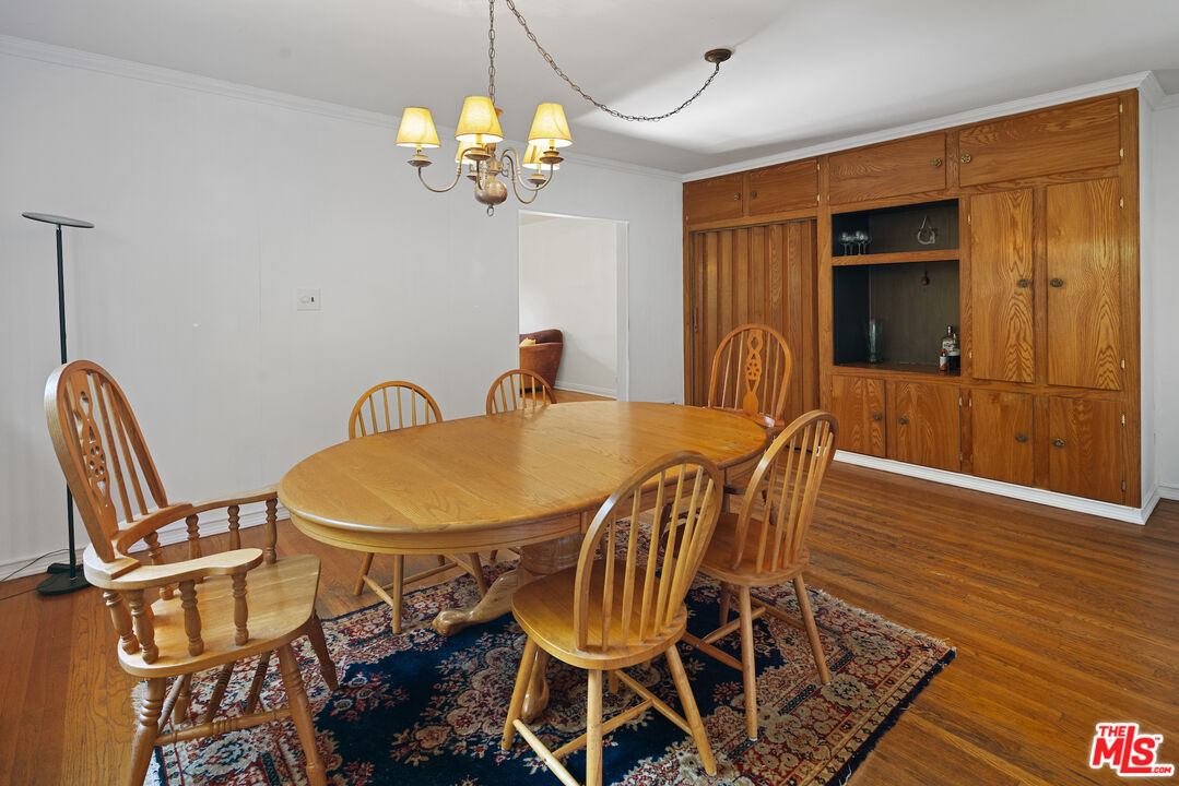 6501 Commodore Sloat Drive Los Angeles, CA 90048 - Photo 5 of 29